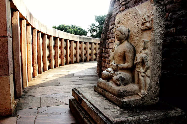 Madhya Pradesh's Sanchi Stupa Travel Guide: A Complete Guide To ...