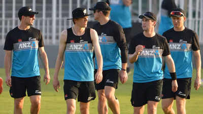 New Zealand squad arrives home after Pakistan pull-out