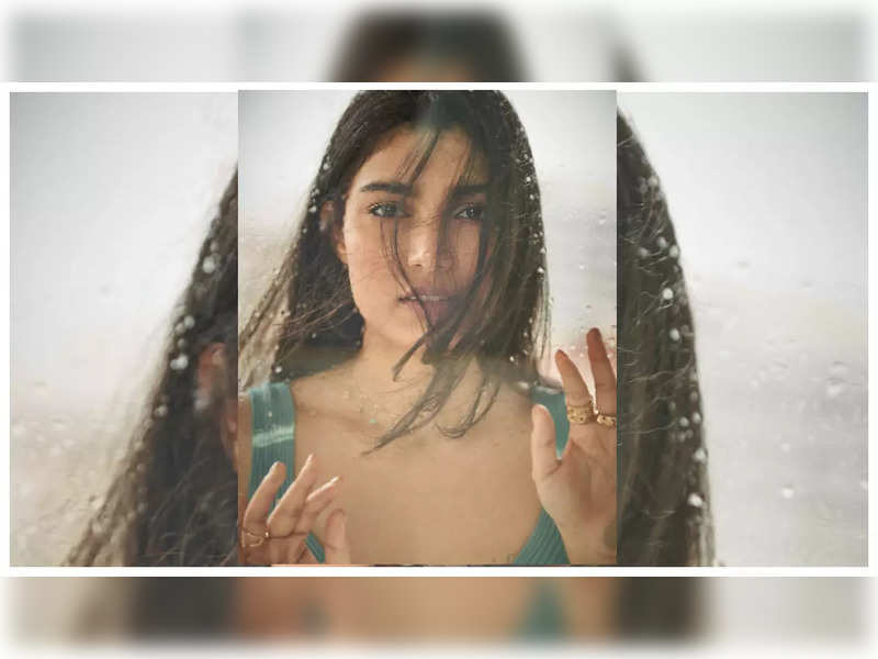 Fans go gaga over a new picture of Salman Khan's niece Alizeh Agnihotri from her modeling gig