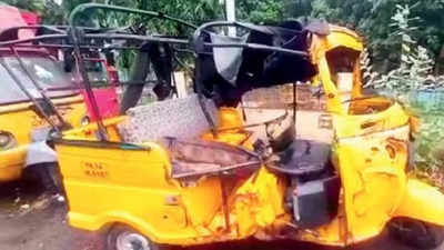 Chennai: 3 dead, 5 hurt as auto overturns on GST Road