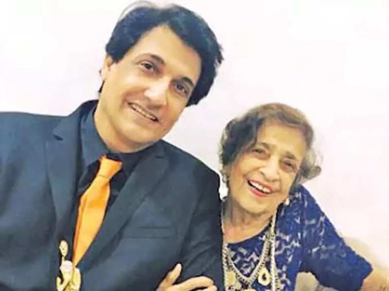 Bollywood choreographer Shiamak Davar’s mother Puran Davar passes away: Report