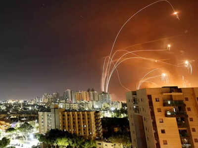 Faceoff: Should US fund Israel's Iron Dome? Debate divides Twitter