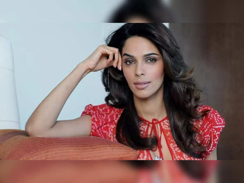 Mallika Sherawat Reveals How She Escaped The Casting Couch; Says Many ...