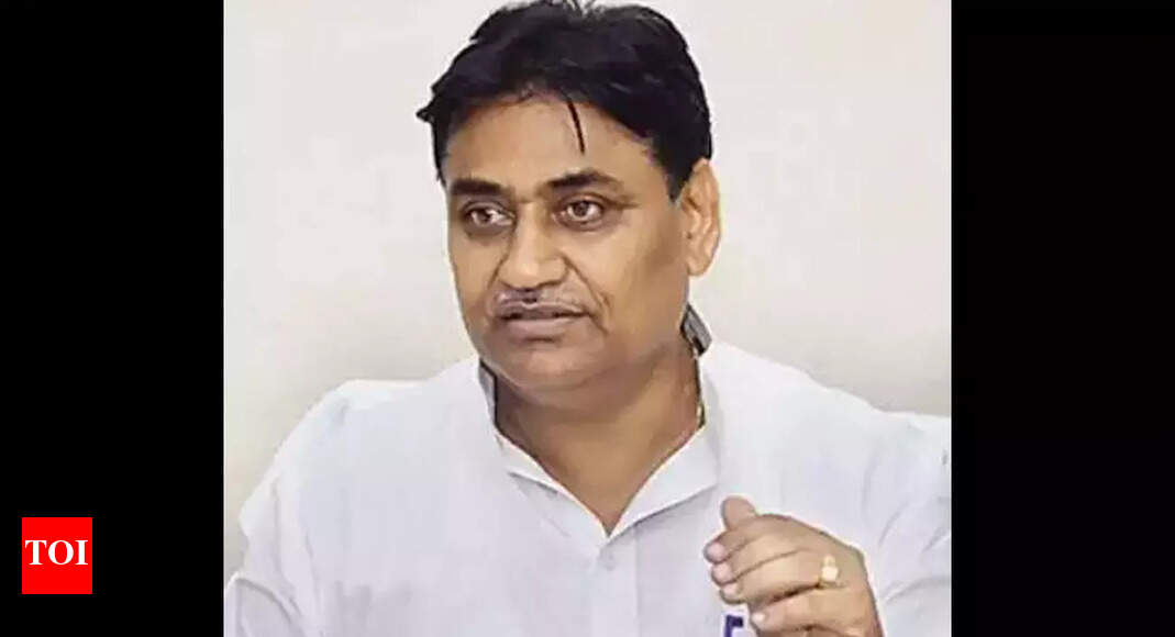 rajasthan-government-employees-will-be-terminated-if-they-leak-reet