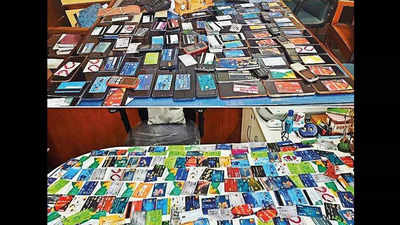 Mumbai: Rs 58 lakh stolen phones recovered