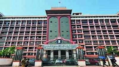 Kerala high court files case on prosecutors’ incompetence
