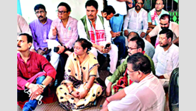 Assam: Congress marches against eviction, seeks rehab package
