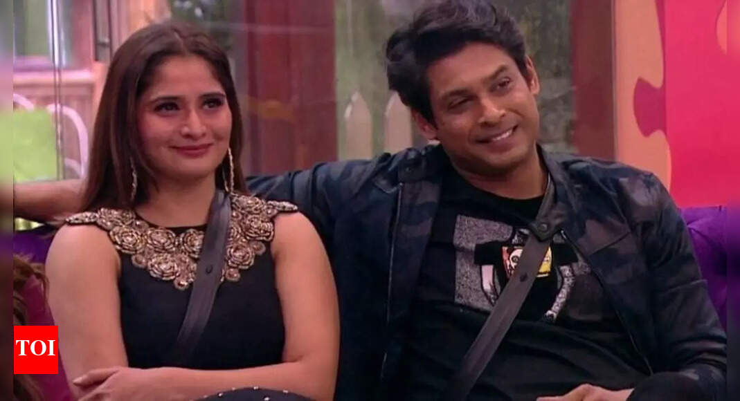 exclusive-arti-singh-sidharth-shukla-s-sudden-demise-taught-me-to