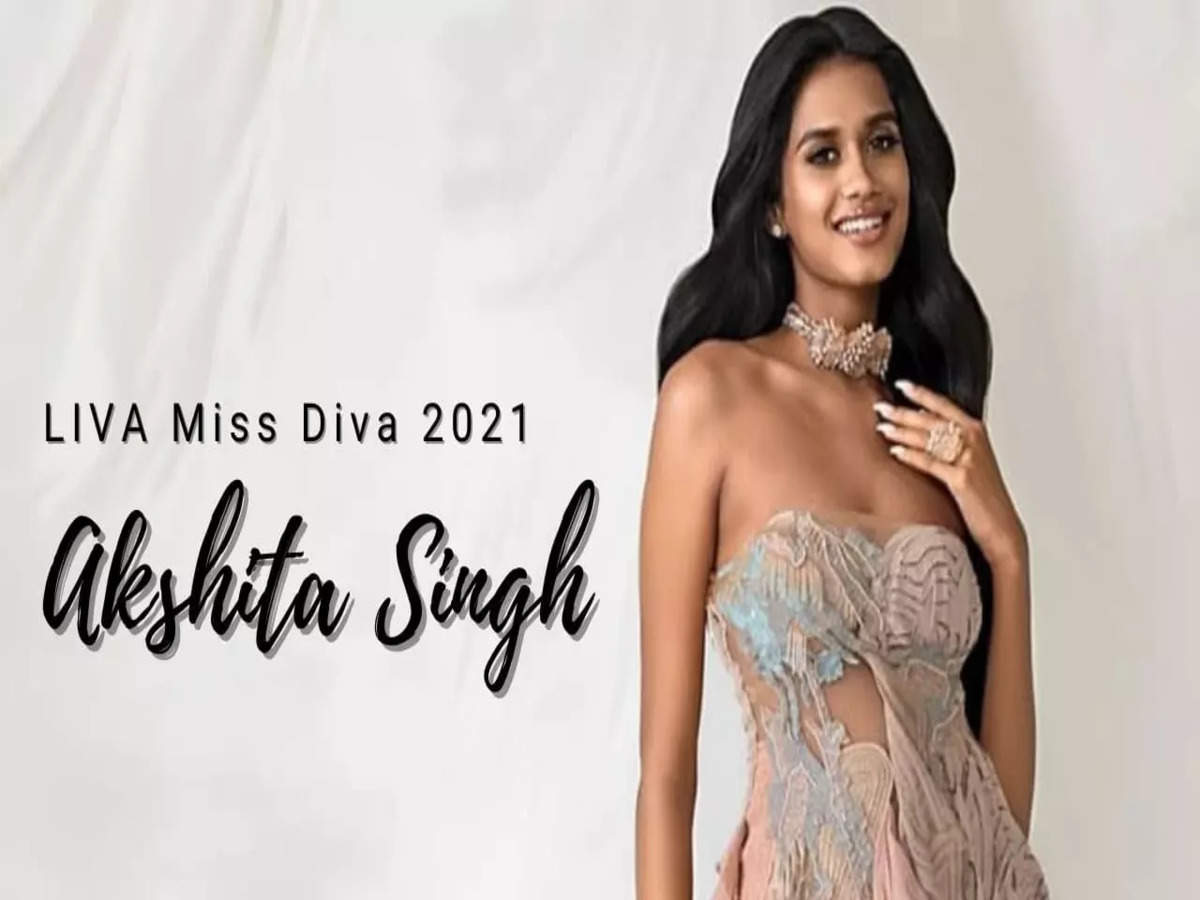 Akshita Singh makes a style statement in this gorgeous unveiling outfit!