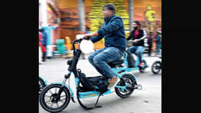 Citizens: Why aren’t e-bike riders booked for traffic offences?