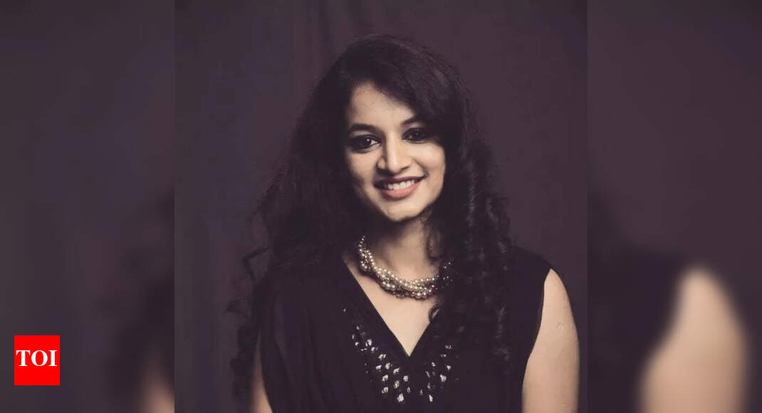 Shilpa Ravi celebrates the success of her TV show Jeeva Hoovagide ...