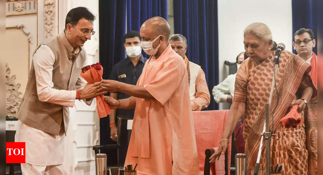 Jitin Prasada, 6 others inducted in Yogi cabinet ahead of UP polls