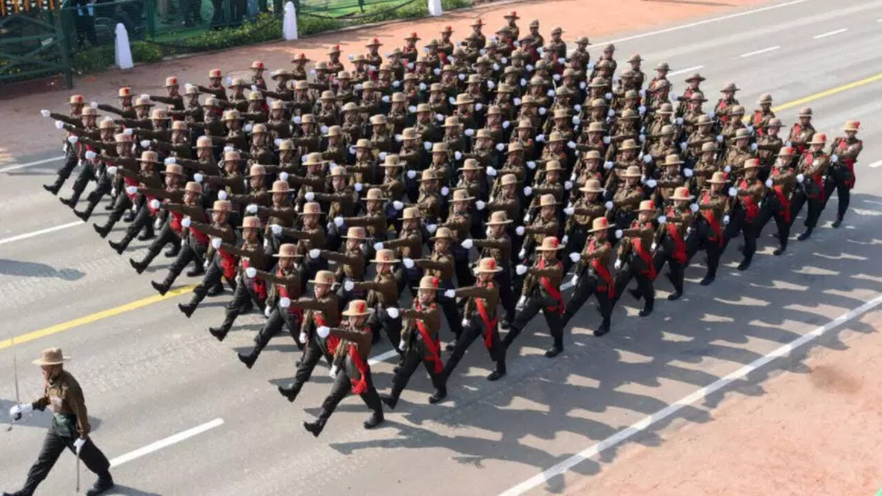 pay-anomaly-why-colonels-earn-more-than-lt-generals-india-news-times-of-india