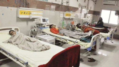 Dengue cases on rise in Agra: 17 kids among 21 die in 3 weeks