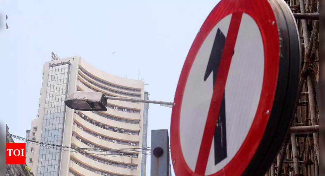 Live: Sensex plunges over 850 points, Nifty below 17,650