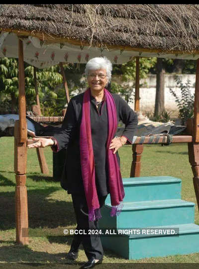 Author-poet-activist Kamla Bhasin dies
