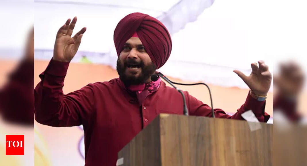Switch hit: Sidhu quits as PCC chief; minister follows
