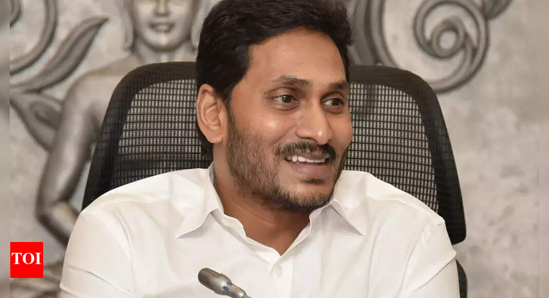 In Guj-like reboot, Jagan may dump all ministers