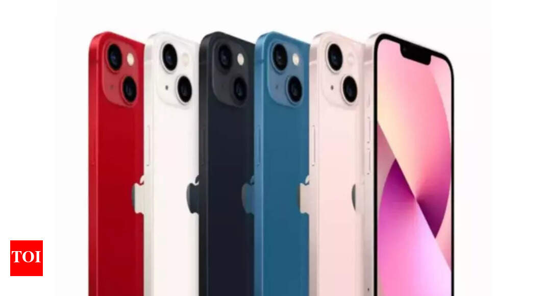apple: Apple is solving this Apple Watch problem with iOS 15.1 update for  iPhone 13 users - Times of India