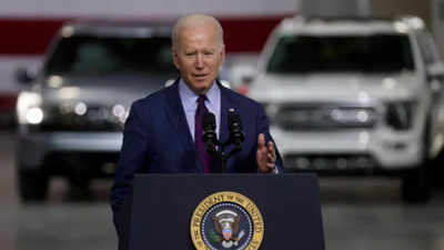 US President Joe Biden caught between allies and critics on border policy
