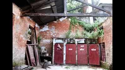 Housed in wobbly buildings, govt schools perilously poised