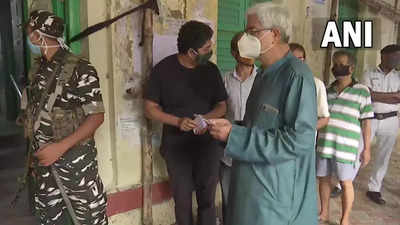Bengal bypolls: Voting begins in three constituencies, Kolkata's Bhabanipur in spotlight