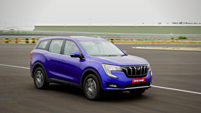 Mahindra XUV700 launched, full variant-wise price list announced