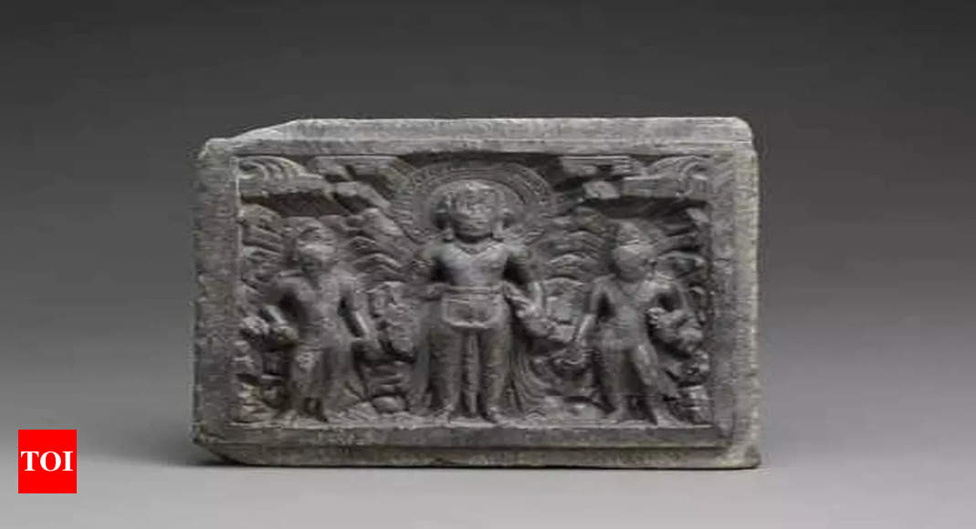 shiva: US museum returns stolen 10th-century Shiva statue to Nepal – Times of India