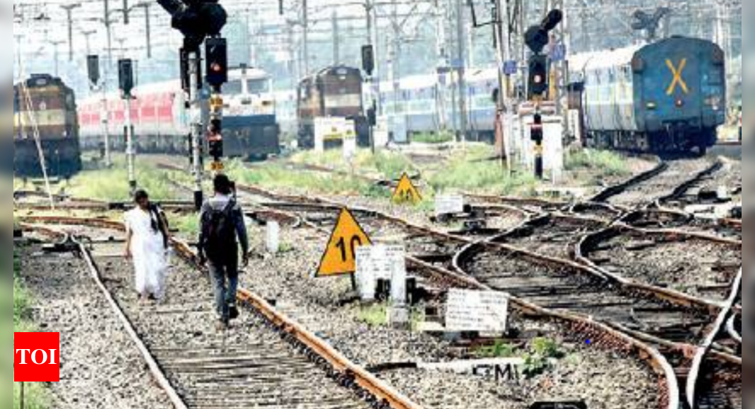 50% Drop In Deaths On Train Tracks Since March Last Year In Pune ...