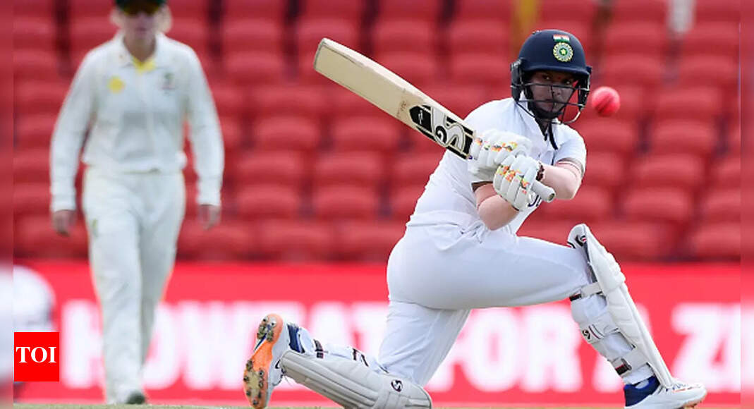 India Women vs Australia Women, DayNight Test India reach 359/7 at dinner on Day 3, Deepti India Women vs Australia Women, DayNight Test India reach 359/7 at dinner on Day 3, Deepti