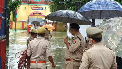 Uttar Pradesh: 939 prisoners shifted as Ballia jail gets waterlogged after heavy rain wreaks havoc