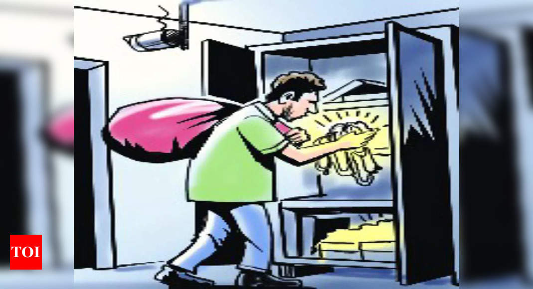 Chennai: Rs 47L gold, silver jewels & diamonds burgled