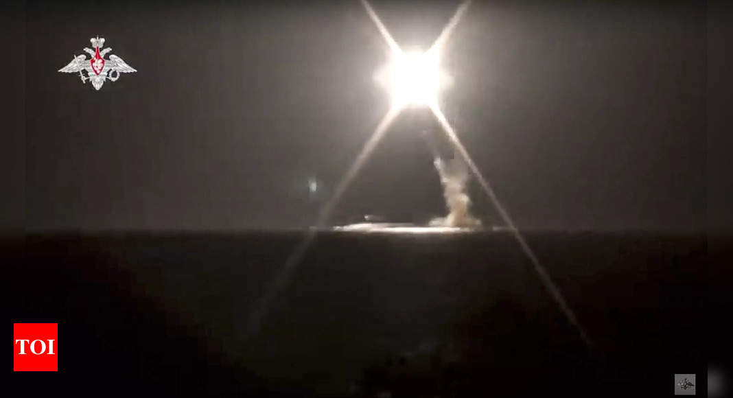 rusia: Rusia uji tembakkan rudal hipersonik dari kapal selam