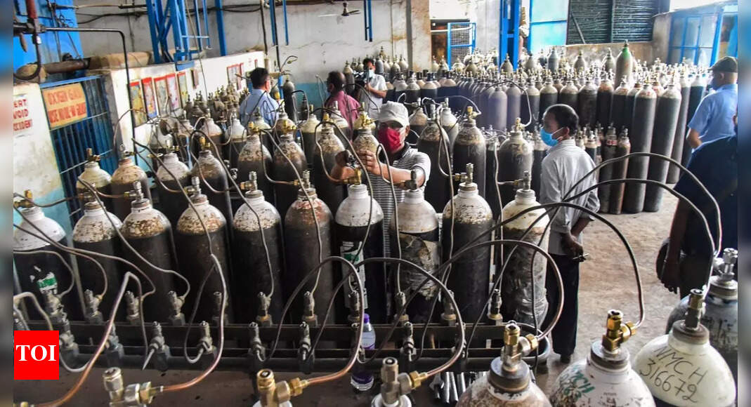 Easy to criticise govt, court unless you are in hot seat: SC on probe into Oxygen supply
