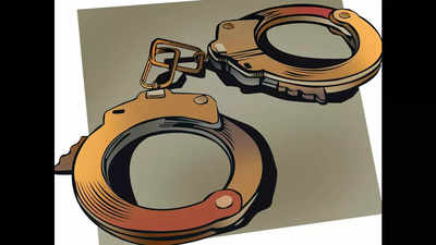 Four held for north Kolkata robberies