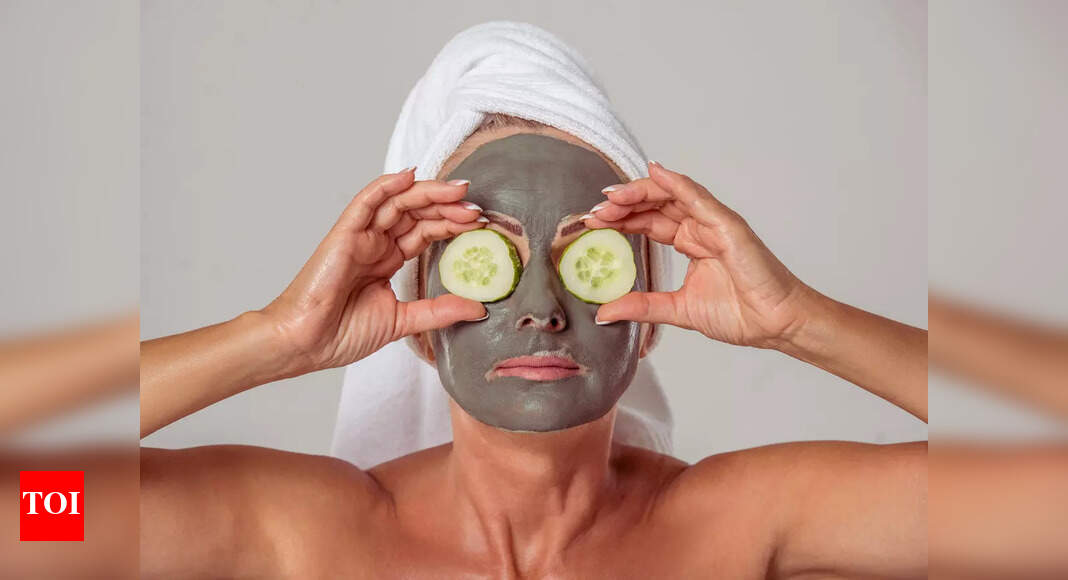 Chocolate vs superfood facial mask