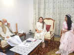 Manya Singh, Femina Miss India 2020 runner-up meets Maharashtra governor Bhagat Singh Koshyari