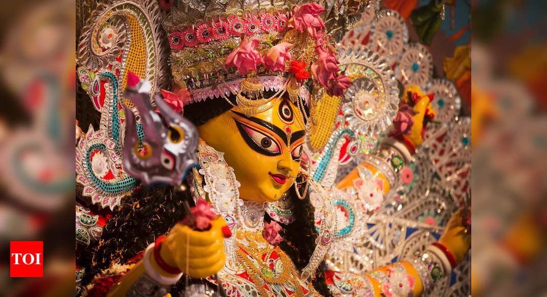 Navratri Colours 2021 Nine Colours Of Navratri And Their Significance Times Of India 1286