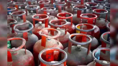 Price of LPG hiked by Rs 15, in Mumbai, nears Rs 900 mark