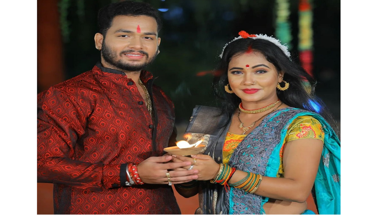 After the MMS scandal, Trisha Kar Madhu drops her first song Kahe Maiya  Nahi Aile Ge | Bhojpuri Movie News - Times of India