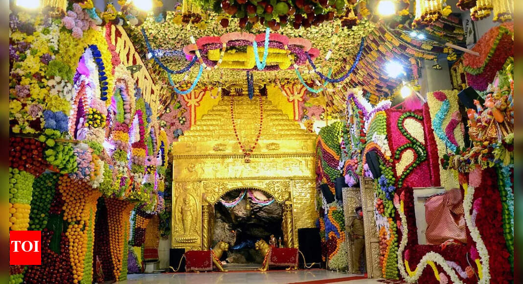 Jammu Shat Chandi Mahayagya begins at Vaishno Devi shrine Jammu News