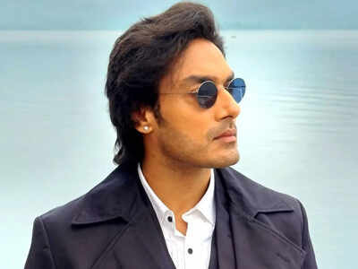 Avinesh Rekhi talks about losing 13kg for 'Tere Bina Jiya Jaye Na ...