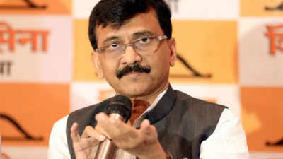 Mumbai: Shiv Sena's Sanjay Raut issues defamation notice to state BJP chief Chandrakant Patil