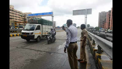 Mumbai: Traffic Police to crack the whip on heavy vehicles flouting ban during peak hours