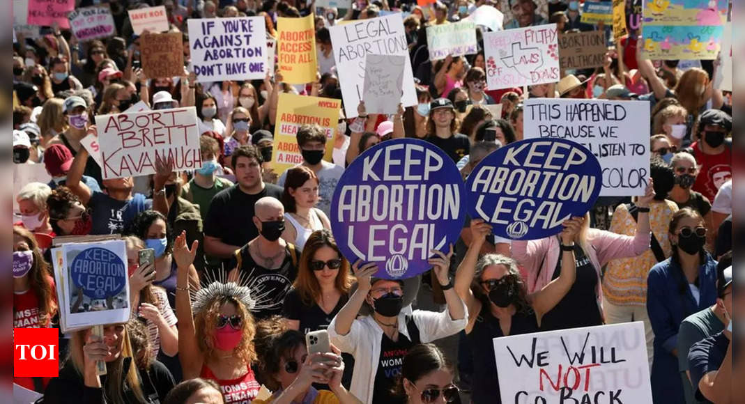 Texas wins bid to reinstate abortion law challenged by Biden administration