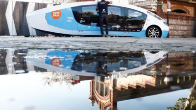 Solar-powered motorhome glides into Madrid to promote sustainable energy