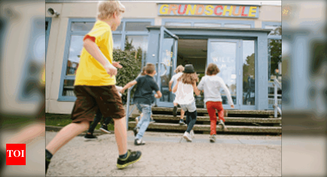 Schools in Germany should resume normal classes: Ministers