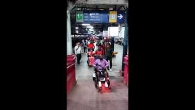 CRly starts e-wheelchair facility at Ngp station
