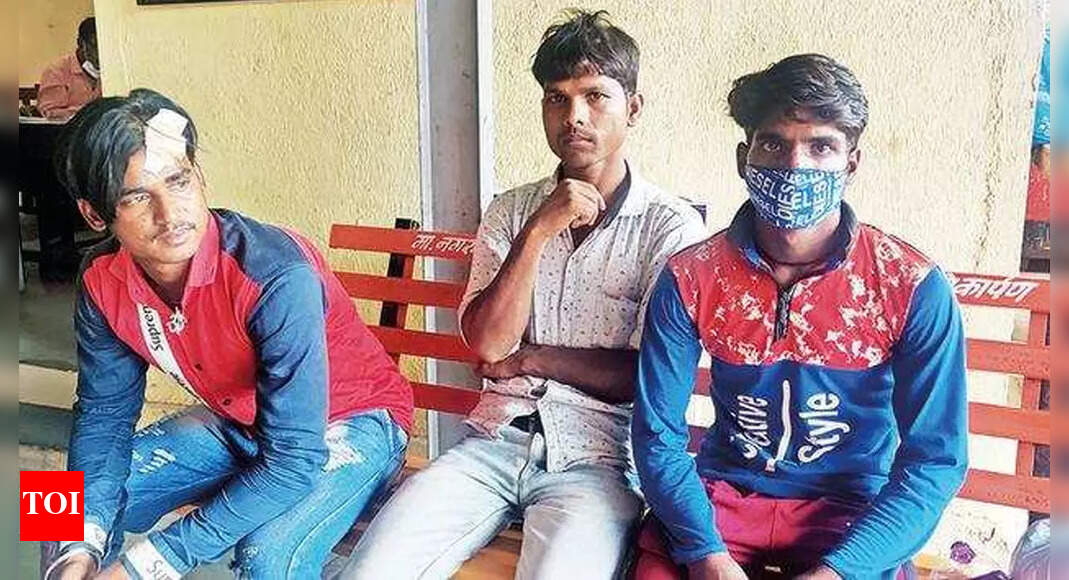 Gang loots UP train to Mumbai, rapes newly-married woman