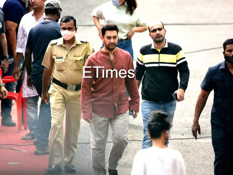 In pics: Aamir Khan shoots for a commercial - Exclusive!